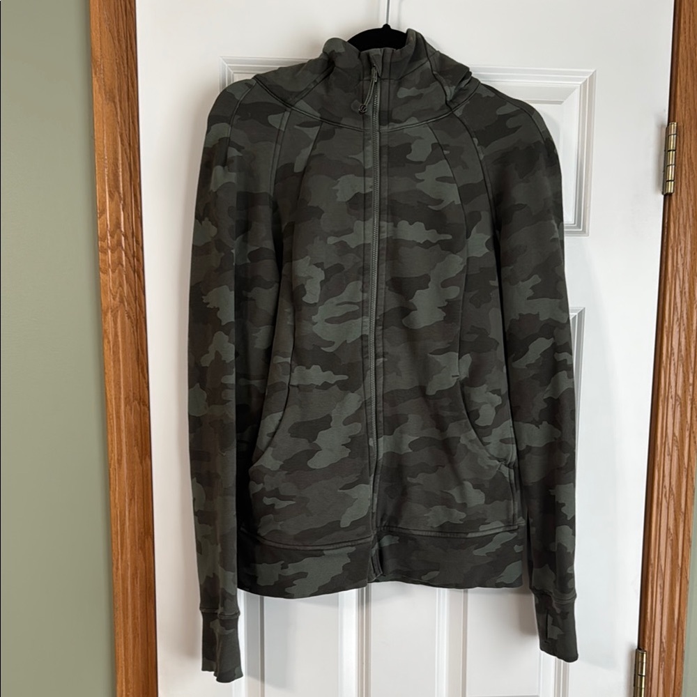 Lululemon Athletica Green Camouflage Jacket